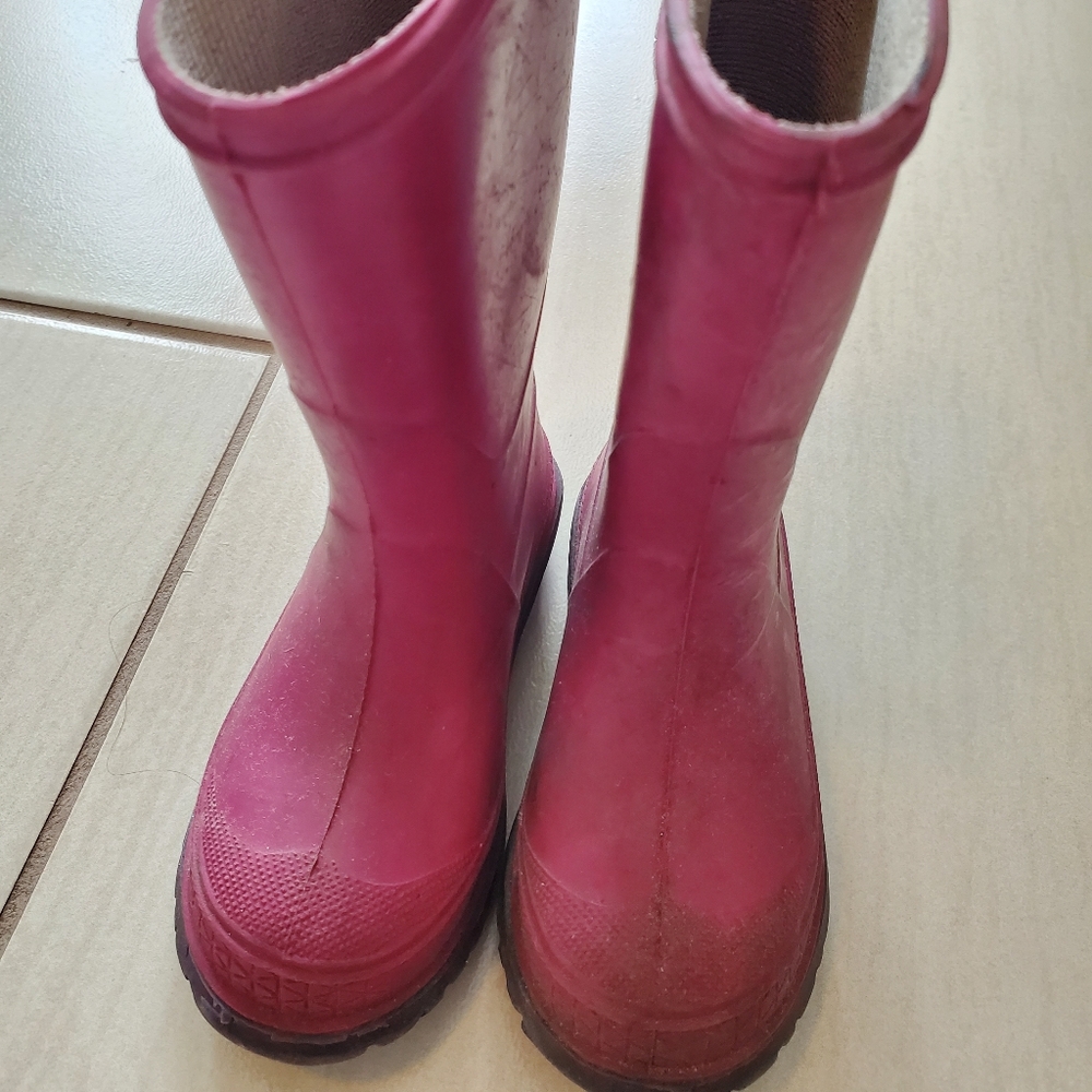 OnGuard rain boots, 8c